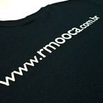 Camiseta promocional com site nas costas