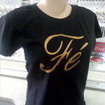 Camiseta feminina modelo baby look